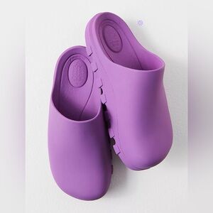 NEW Free People FP Movement Halftime Clogs